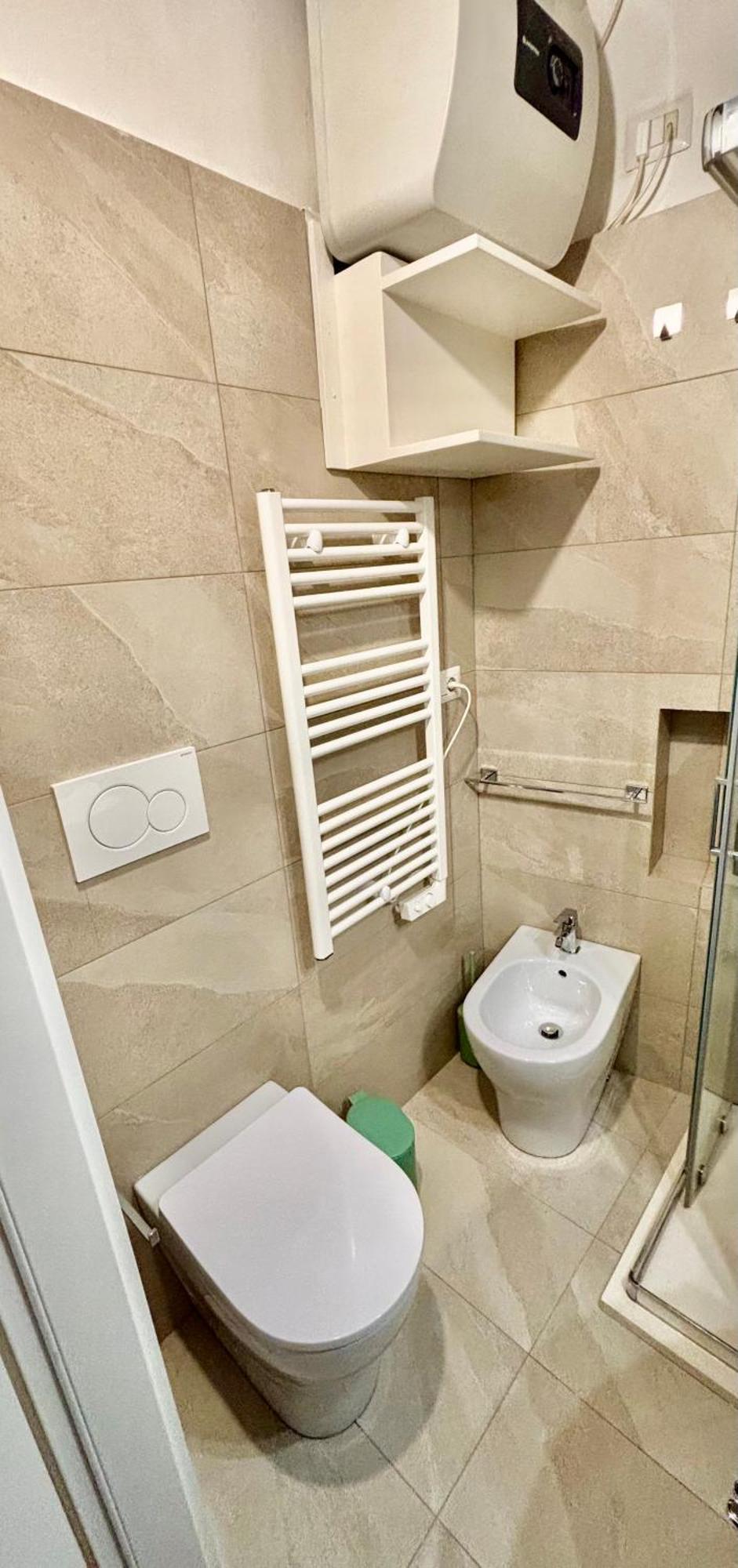 Red House Apartment Губио Екстериор снимка