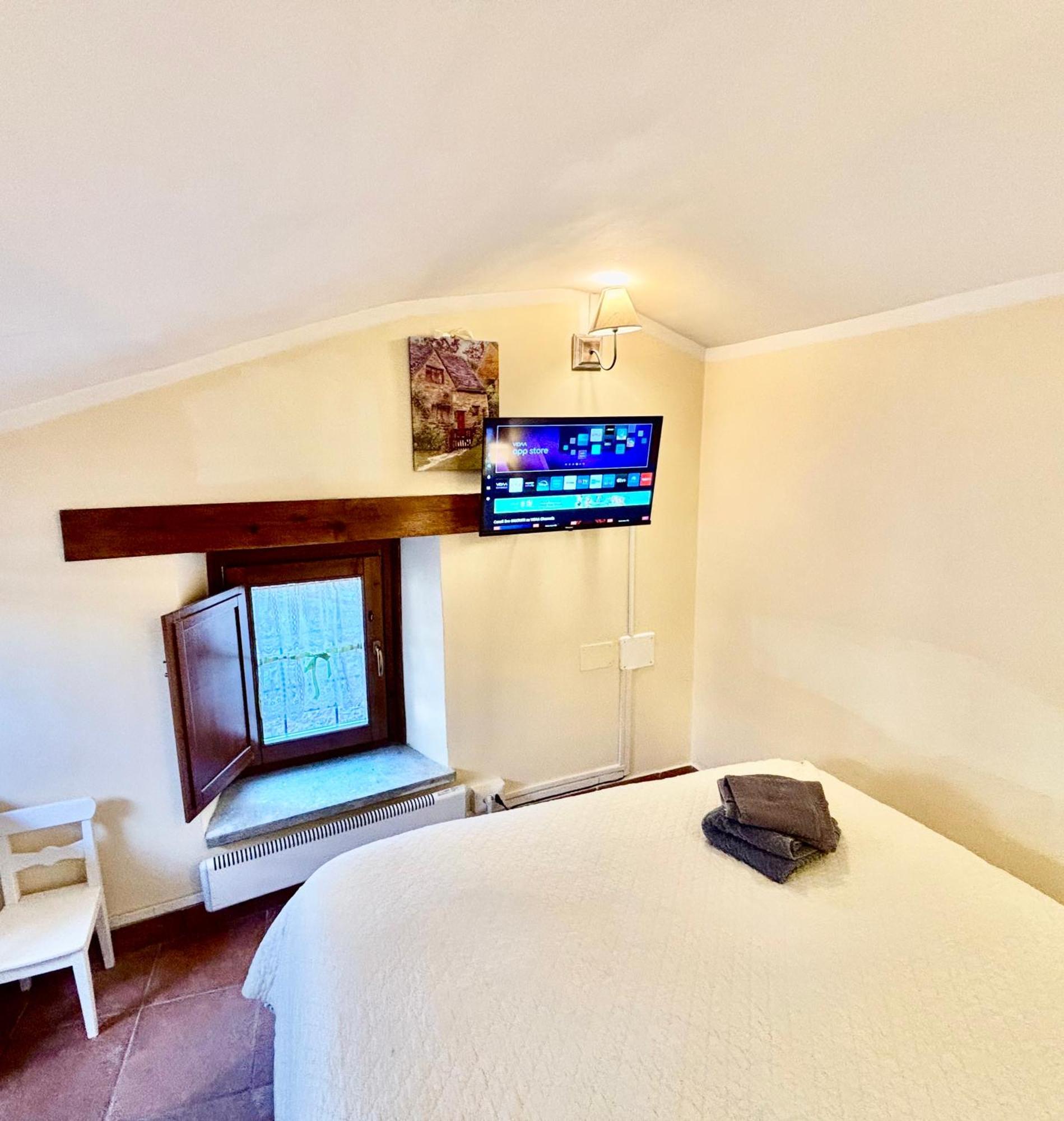 Red House Apartment Губио Екстериор снимка