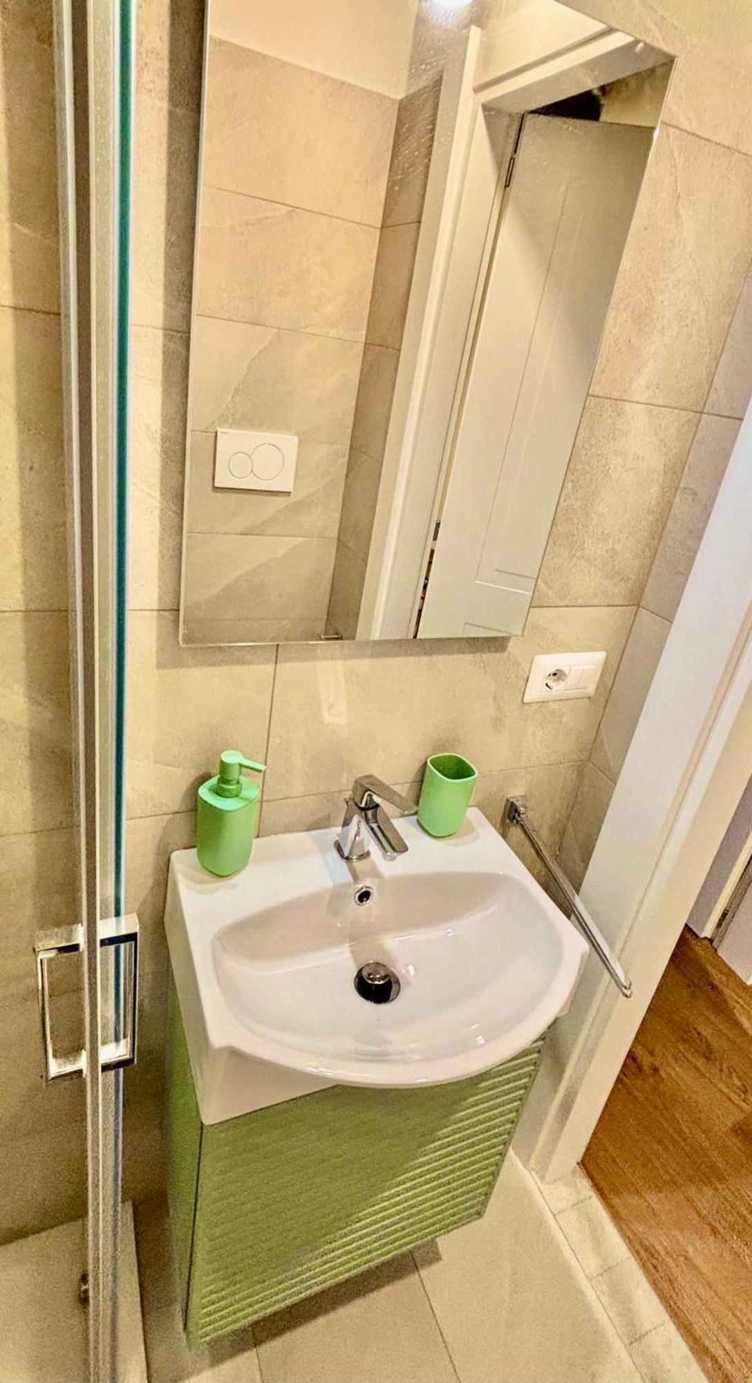 Red House Apartment Губио Екстериор снимка