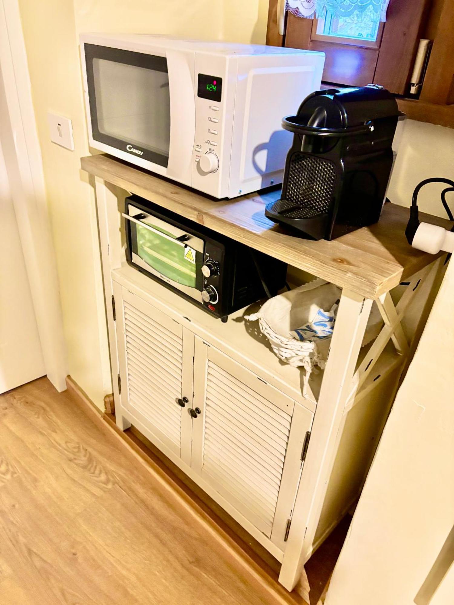 Red House Apartment Губио Екстериор снимка