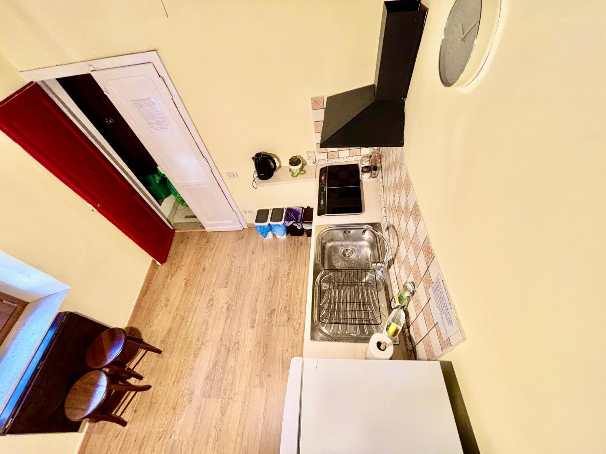 Red House Apartment Губио Екстериор снимка